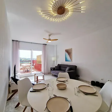 Appartement Reserva Rooftop Retreat 2br Penthouse With Private Rooftop, 2 Pools, Parking & Ac *