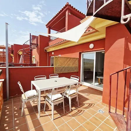 Appartement Reserva Rooftop Retreat 2br Penthouse With Private Rooftop, 2 Pools, Parking & Ac