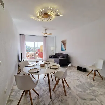 Reserva Rooftop Retreat 2br Penthouse With Private Rooftop, 2 Pools, Parking & Ac Appartement *