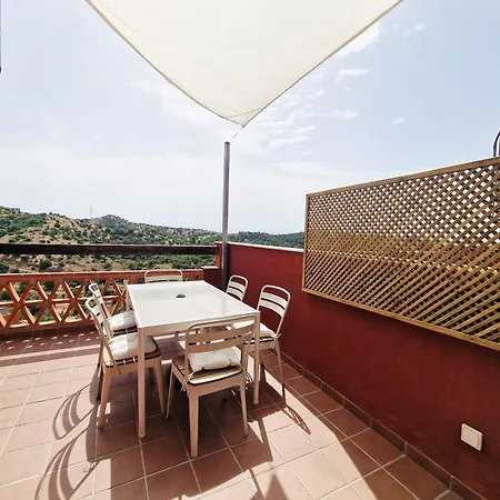 Reserva Rooftop Retreat 2br Penthouse With Private Rooftop, 2 Pools, Parking & Ac Appartement
