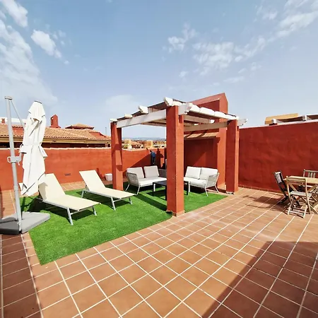 Appartement Reserva Rooftop Retreat 2br Penthouse With Private Rooftop, 2 Pools, Parking & Ac
