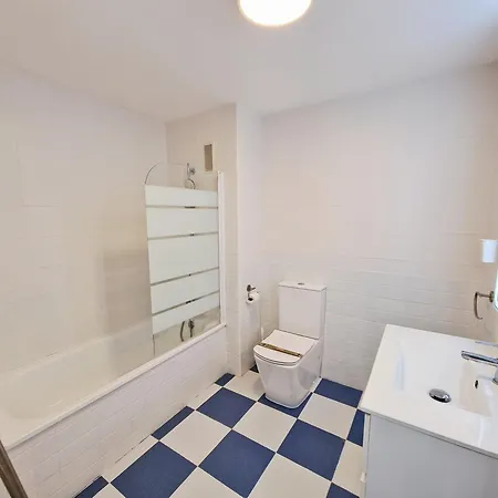 Appartement Reserva Rooftop Retreat 2br Penthouse With Private Rooftop, 2 Pools, Parking & Ac *