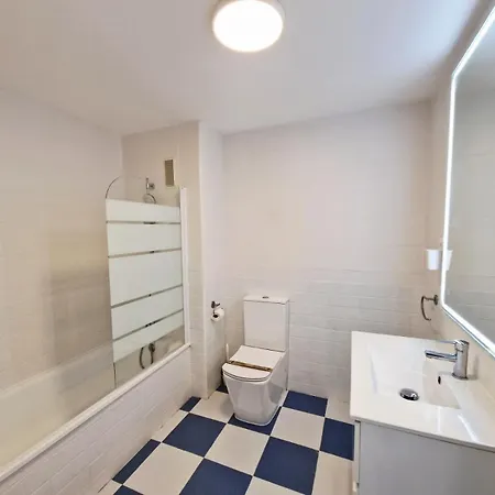 Appartement Reserva Rooftop Retreat 2br Penthouse With Private Rooftop, 2 Pools, Parking & Ac Marbellac