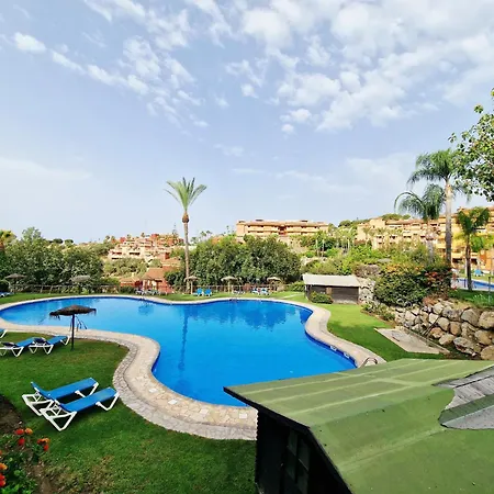 Appartement Reserva Rooftop Retreat 2br Penthouse With Private Rooftop, 2 Pools, Parking & Ac Marbellac