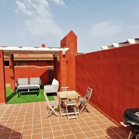 Reserva Rooftop Retreat 2br Penthouse With Private Rooftop, 2 Pools, Parking & Ac Appartement *
