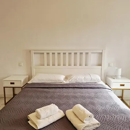 Reserva Rooftop Retreat 2br Penthouse With Private Rooftop, 2 Pools, Parking & Ac *