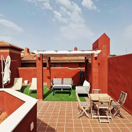 Reserva Rooftop Retreat 2br Penthouse With Private Rooftop, 2 Pools, Parking & Ac *