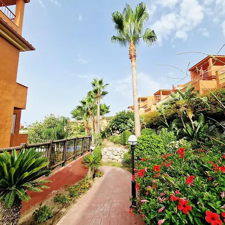 Reserva Rooftop Retreat 2br Penthouse With Private Rooftop, 2 Pools, Parking & Ac Appartement *